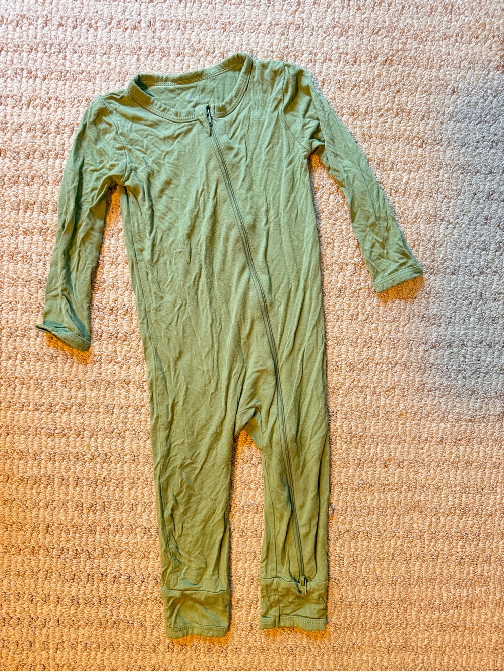 Kyte BABY Green Zip romper